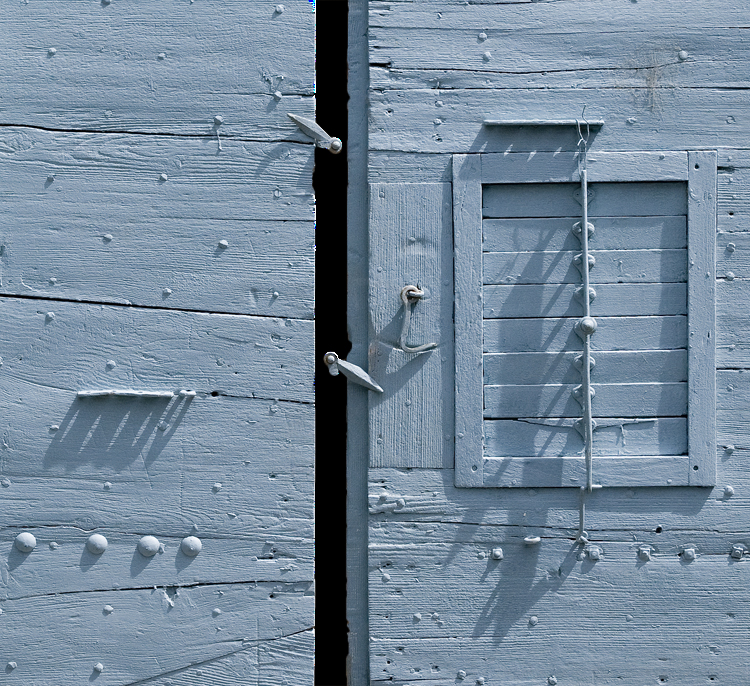 Provence 2014 +20140607_0966 als Smart-Objekt-1 Kopie.jpg - Alte Schlagläden in der Provence